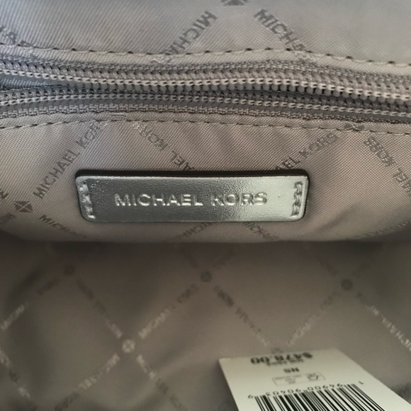 🌼Michael Kors Purse - Picture 12 of 14